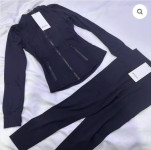 סט Lululemon שלם במחיר שלא יחזור!