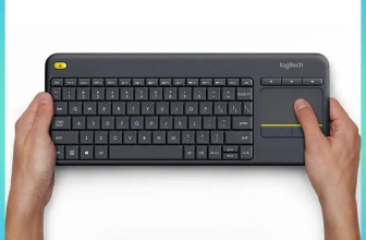Logitech K400 Plus: מקלדת אלחוטית עם טאץ'!